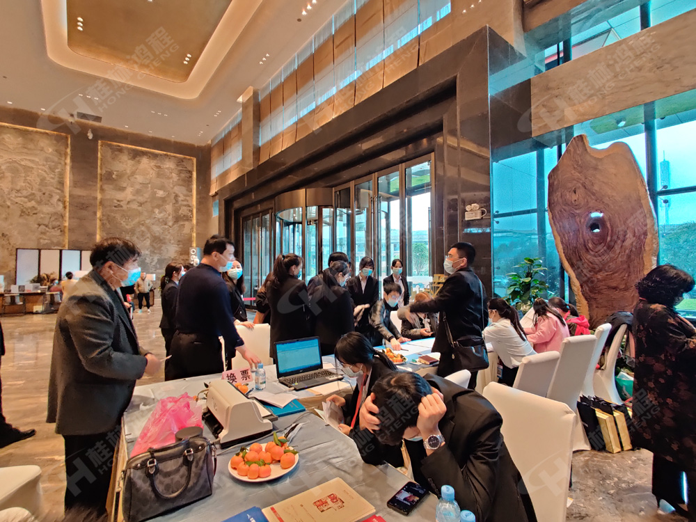 報道一：桂林鴻程承辦的2020年全國碳酸鈣行業年會如約而至，歡迎前來報到！